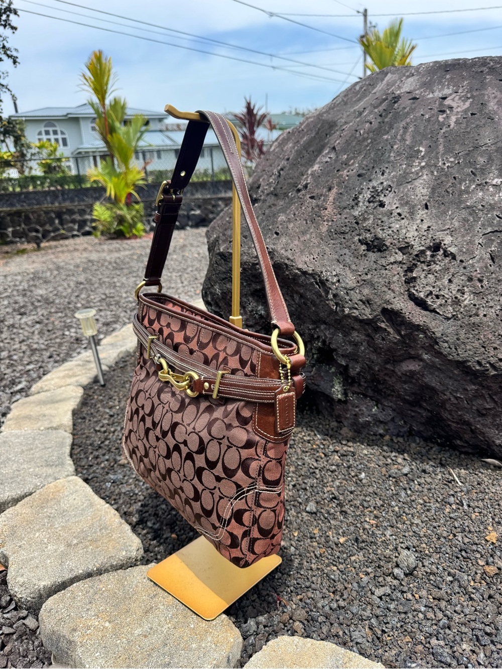 Coach Signature Buckle Hobo Shoulder Bag Brown Jacquard Pink Lining 2008 - Picture 4 of 16